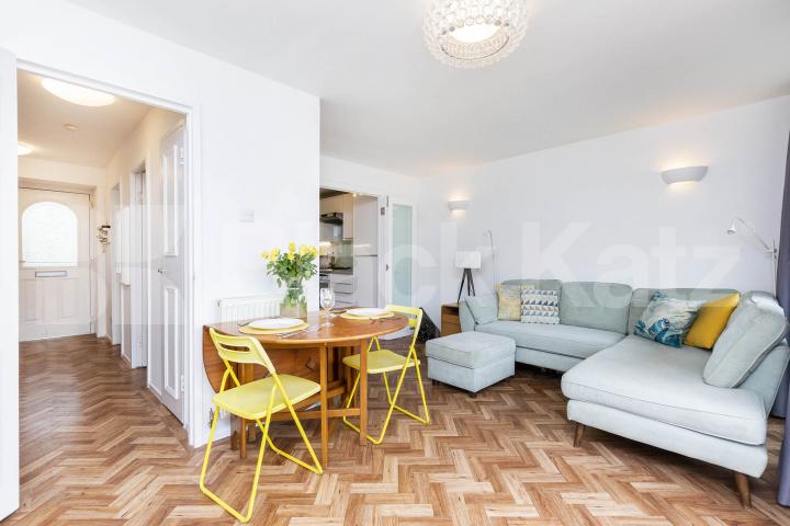 Split level Maisonette in a hard to beat location in between Angel & Kings Cross Wynford Road, Angel / Kings Cross